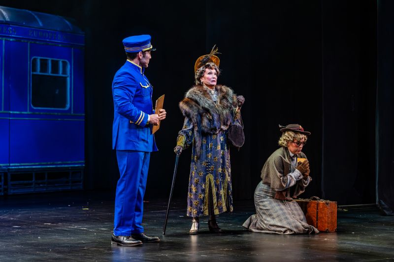 Review: MURDER ON THE ORIENT EXPRESS at ZACH Image