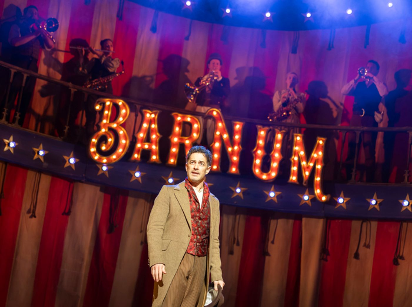 Photos: BARNUM Hits the Road on UK and Ireland Tour  Image