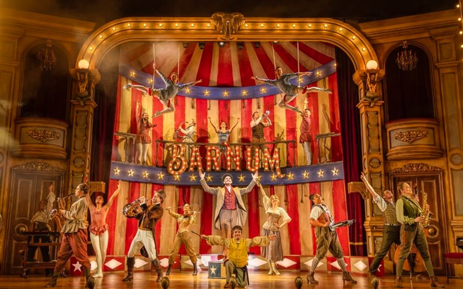 Photos: BARNUM Hits the Road on UK and Ireland Tour Image