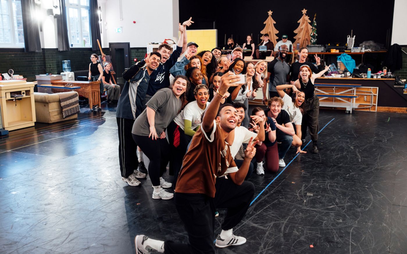 Photos: MEAN GIRLS THE MUSICAL UK and Ireland Tour in Rehearsal Photos: MEAN GIRLS THE MUSICAL UK and Ireland Tour in Rehearsal Image