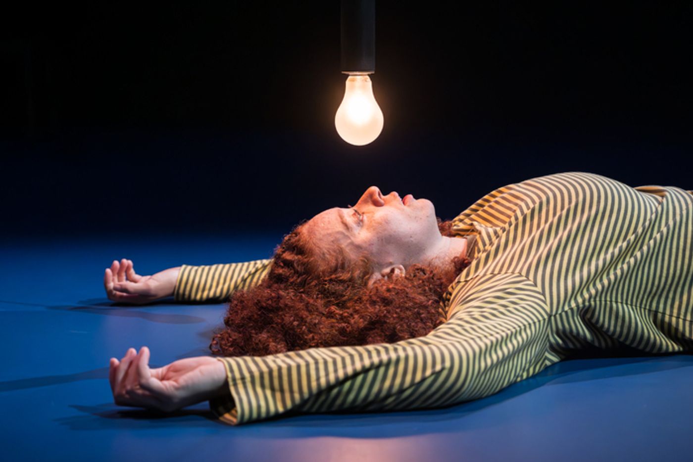 Photos: EVENING ALL AFTERNOON at the Donmar Warehouse  Image