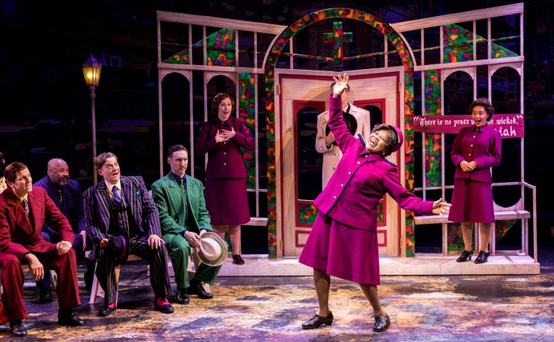 Review: GUYS AND DOLLS at Chanhassen Dinner Theatres Image