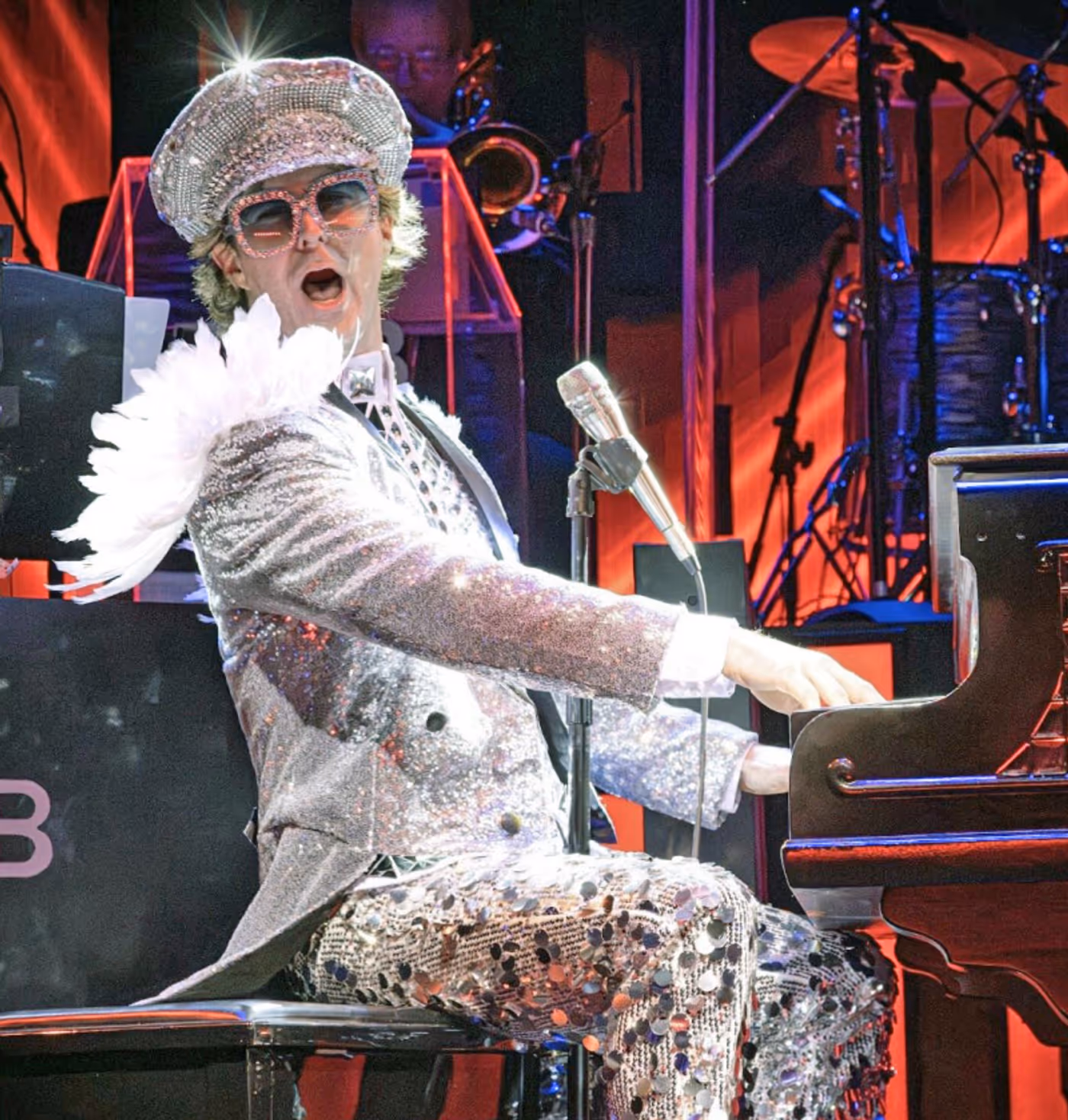 Review: ELVIS AND ELTON TOGETHER at New Theatre Restaurant Review: ELVIS AND ELTON TOGETHER at New Theatre Restaurant Image