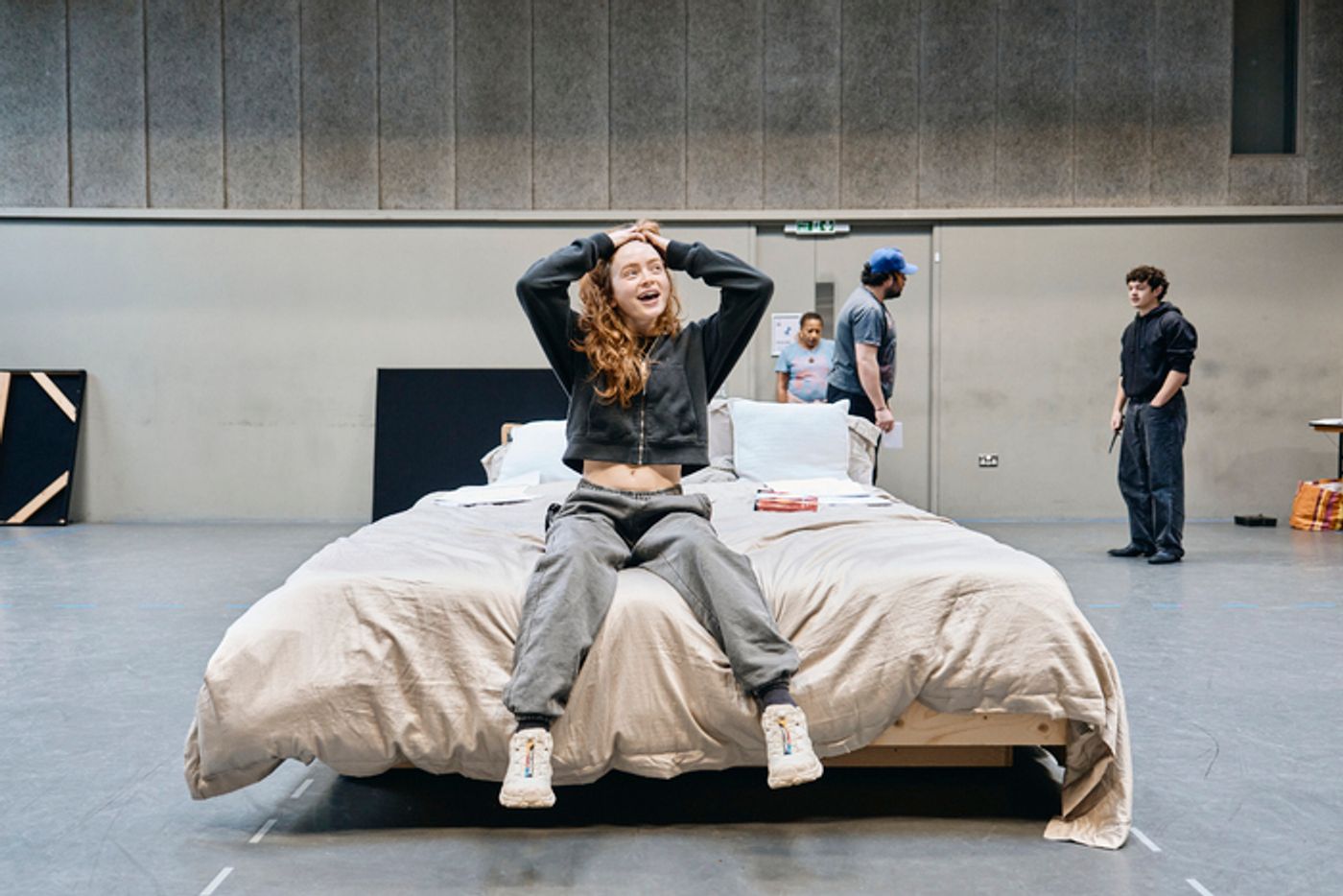 Photos: Sadie Sink, Noah Jupe, and More in Rehearsal For ROMEO & JULIET at the Harold Pinter Theatre  Image