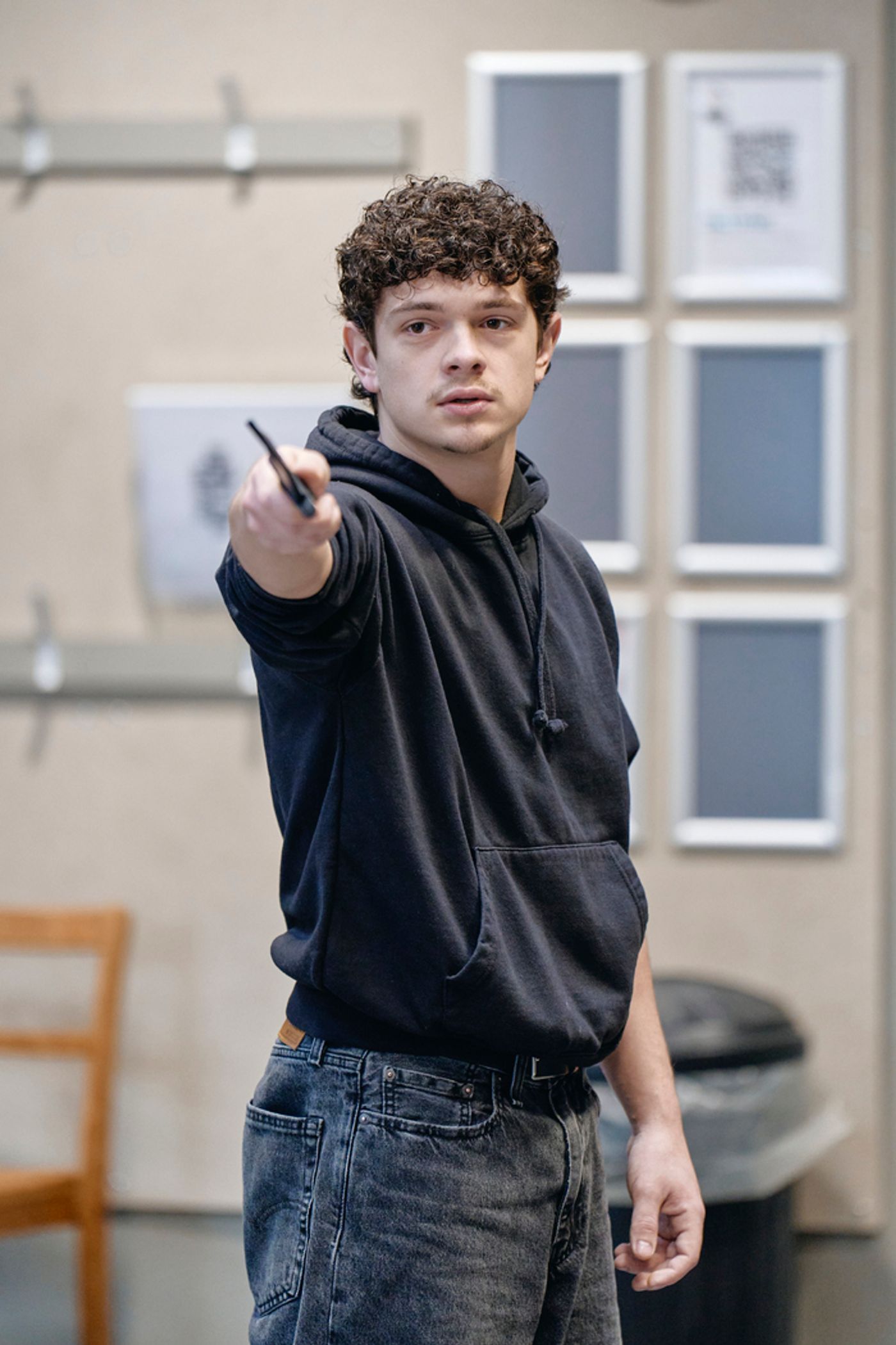 Photos: Sadie Sink, Noah Jupe, and More in Rehearsal For ROMEO & JULIET at the Harold Pinter Theatre  Image