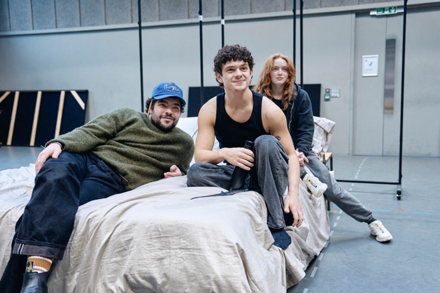 Photos: Sadie Sink, Noah Jupe, and More in Rehearsal For ROMEO & JULIET at the Harold Pinter Theatre  Image