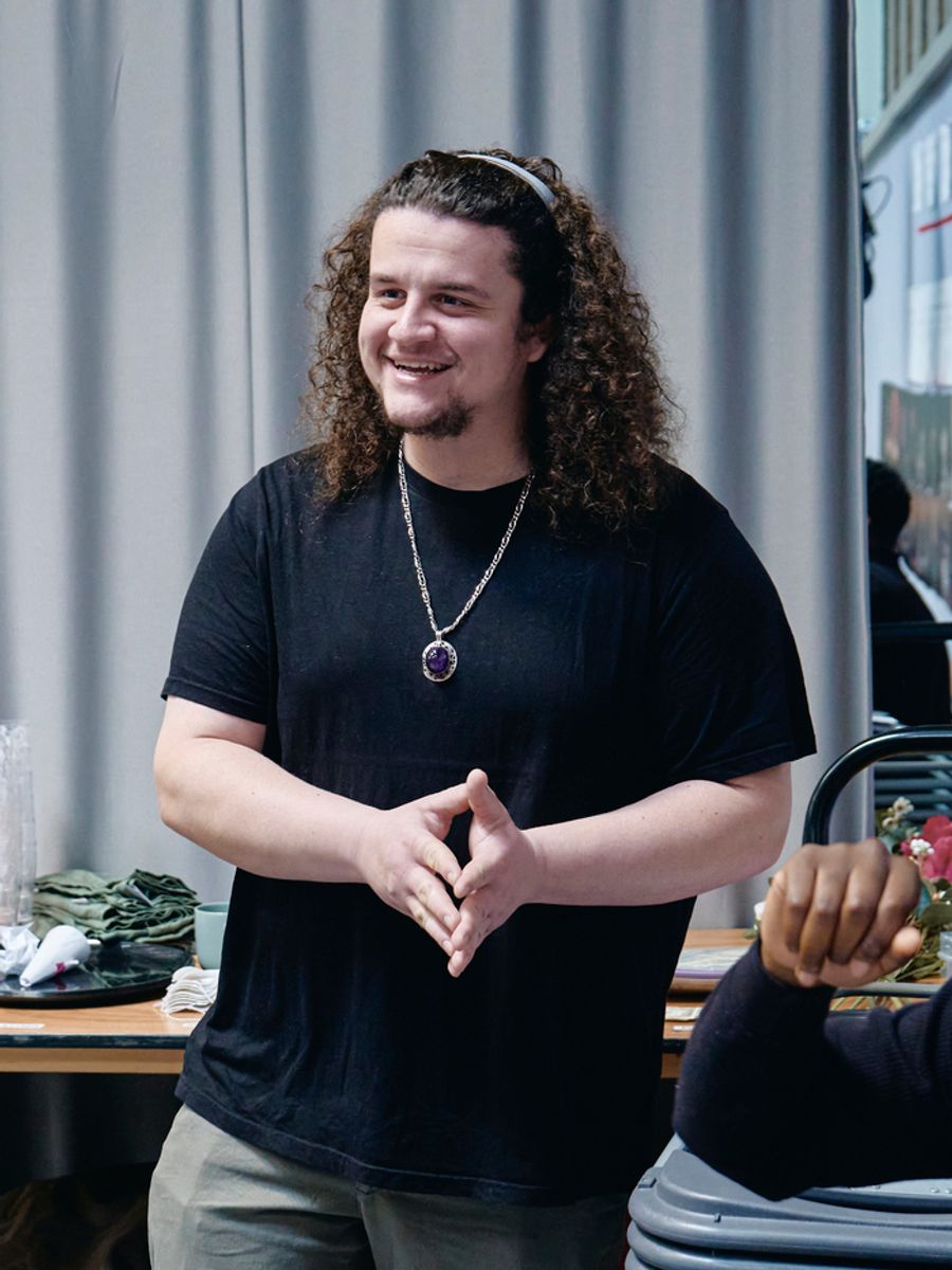 Photos: Sadie Sink, Noah Jupe, and More in Rehearsal For ROMEO & JULIET at the Harold Pinter Theatre  Image