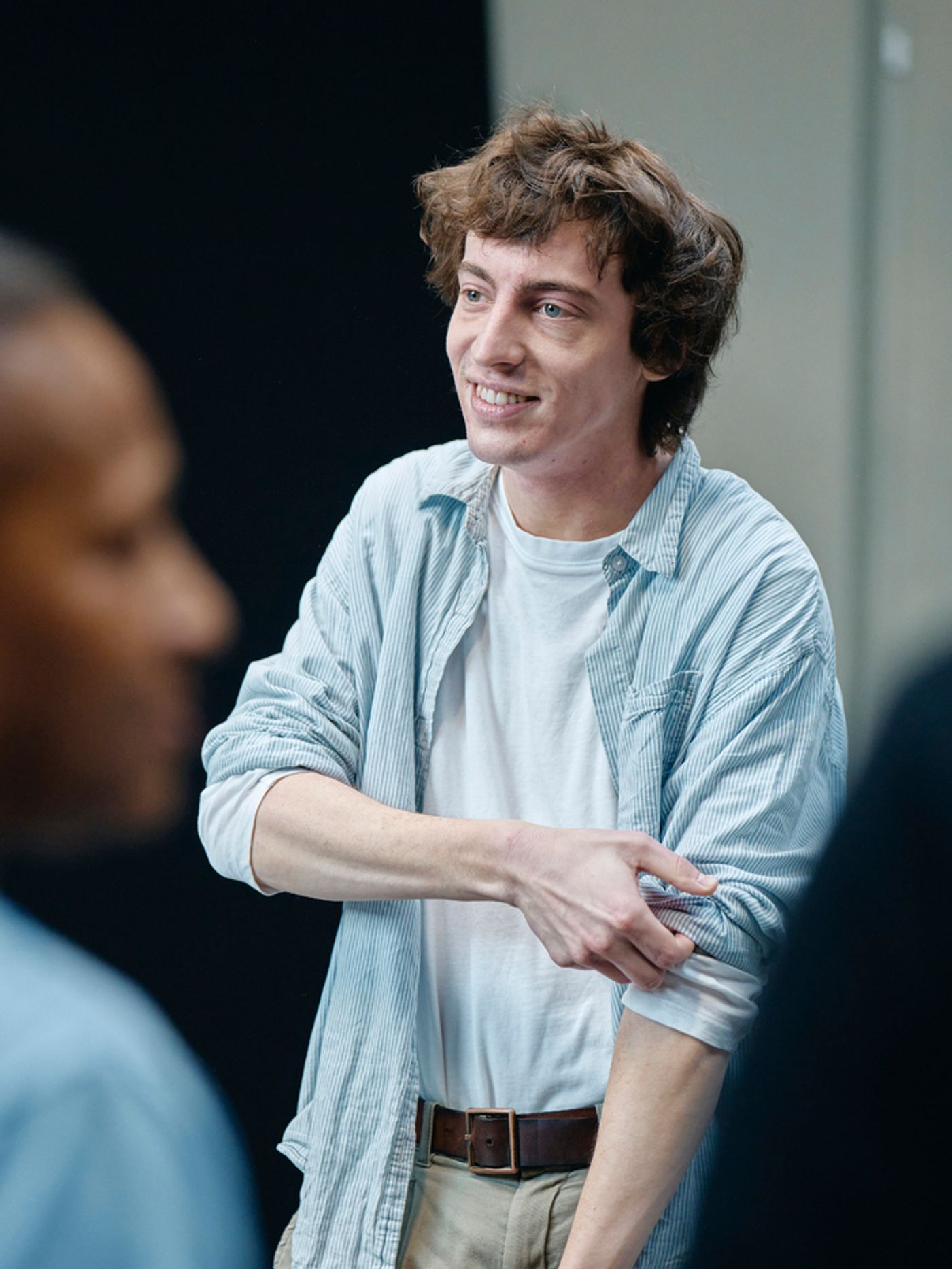 Photos: Sadie Sink, Noah Jupe, and More in Rehearsal For ROMEO & JULIET at the Harold Pinter Theatre  Image