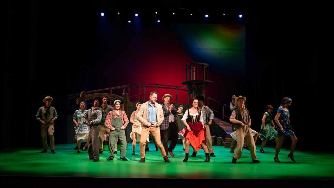 Review: DIVOTVORNÝ HRNEC v Divadle Hybernia  Image