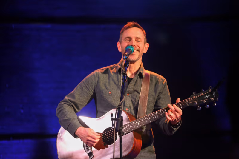Review: GLEN PHILLIPS (OF TOAD AND THE WET SPROCKET) at Dakota Jazz Club Minneapolis Image