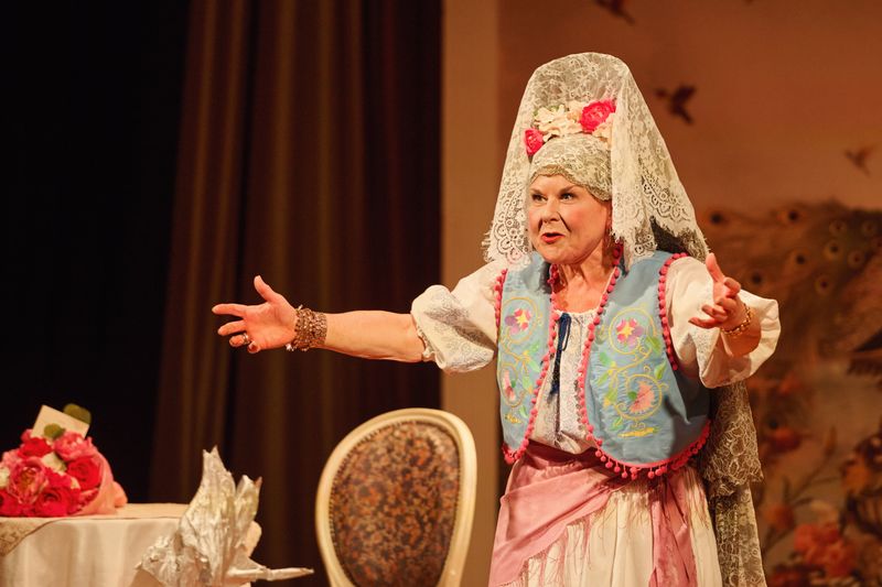 Photos: Wendi Peters and More in GLORIOUS! on UK Tour — photo 6 of 10