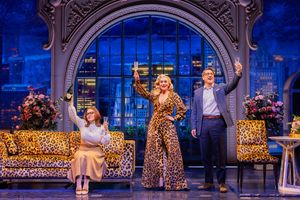 Jennifer Simard, Betsy Wolfe and Christopher Sieber @ BroadwayWorld Jennifer Simard, Betsy Wolfe and Christopher Sieber Photo