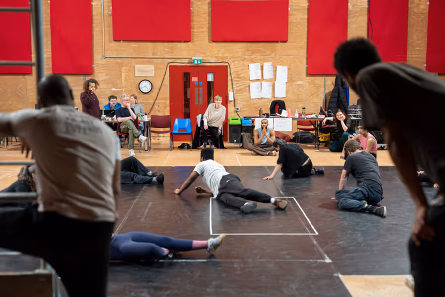 Photos: In Rehearsal with HENRY V at Royal Shakespeare Company Image