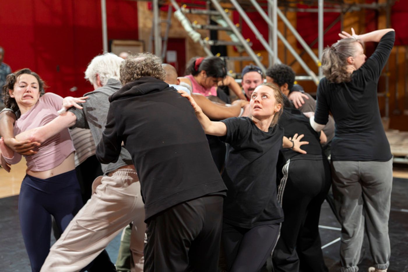 Photos: In Rehearsal with HENRY V at Royal Shakespeare Company Photos: In Rehearsal with HENRY V at Royal Shakespeare Company Image