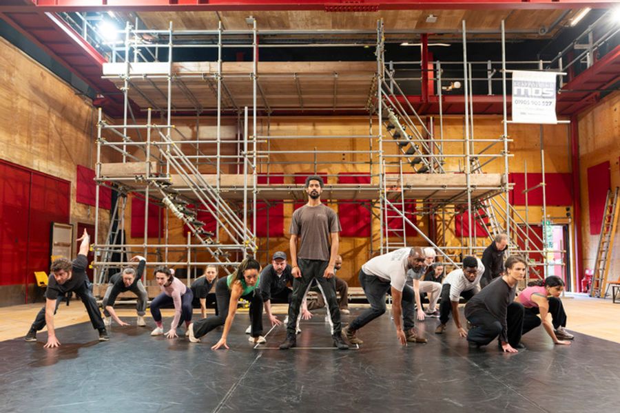 Photos: In Rehearsal with HENRY V at Royal Shakespeare Company Image