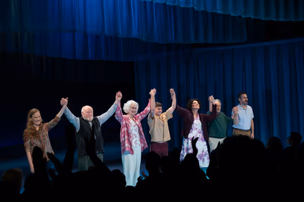 Heidi Armbruster, Peter Maloney, Mary Beth Peil, Noah Galvin, Caroline Aaron, Chip
Zi Photo