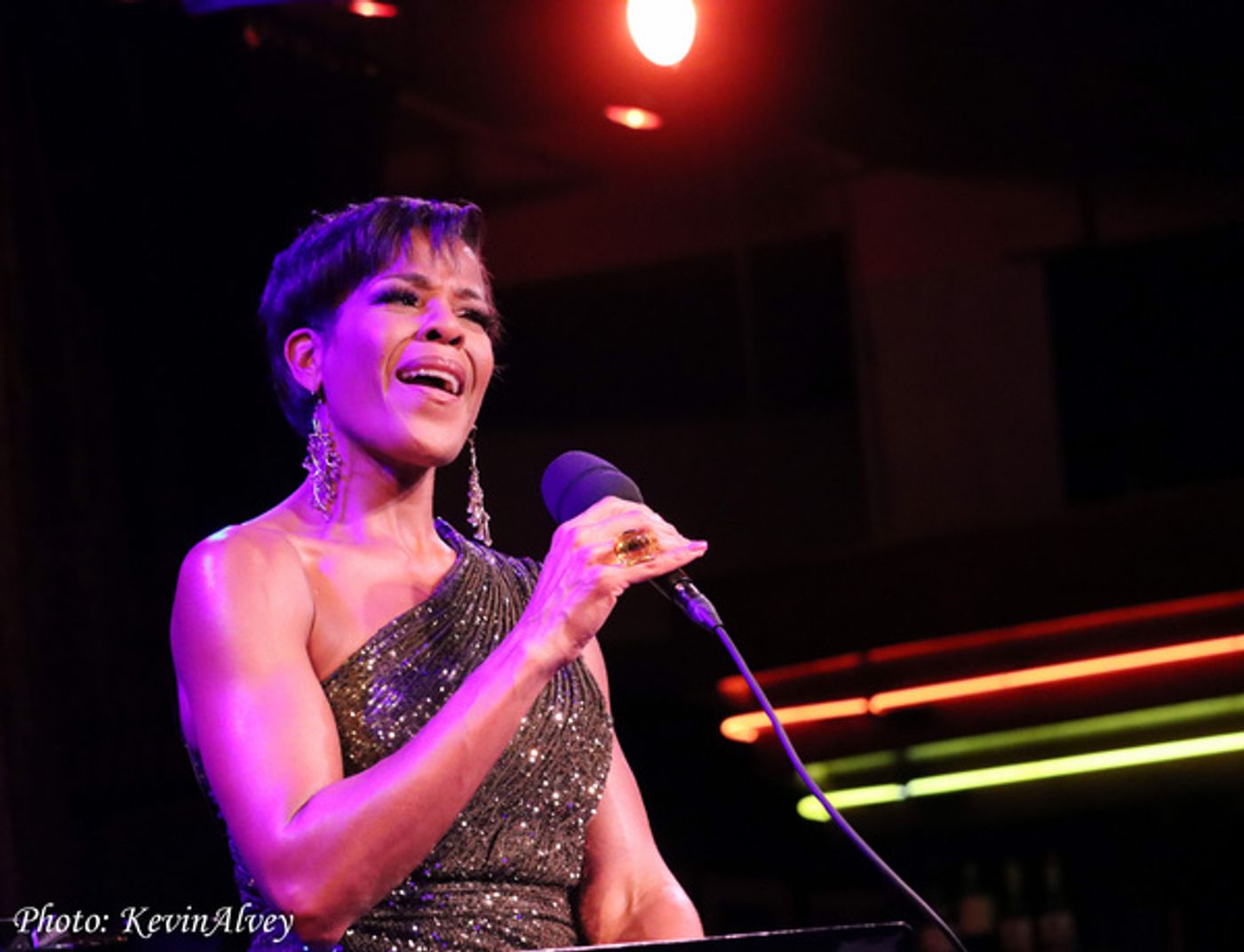Photos: Nicole Henry Brings 'What We Desire' To Birdland  Image