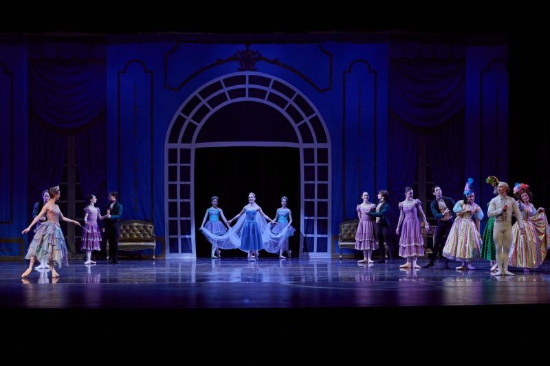 Review: CINDERELLA with Ballet Arkansas at Robinson Center Image