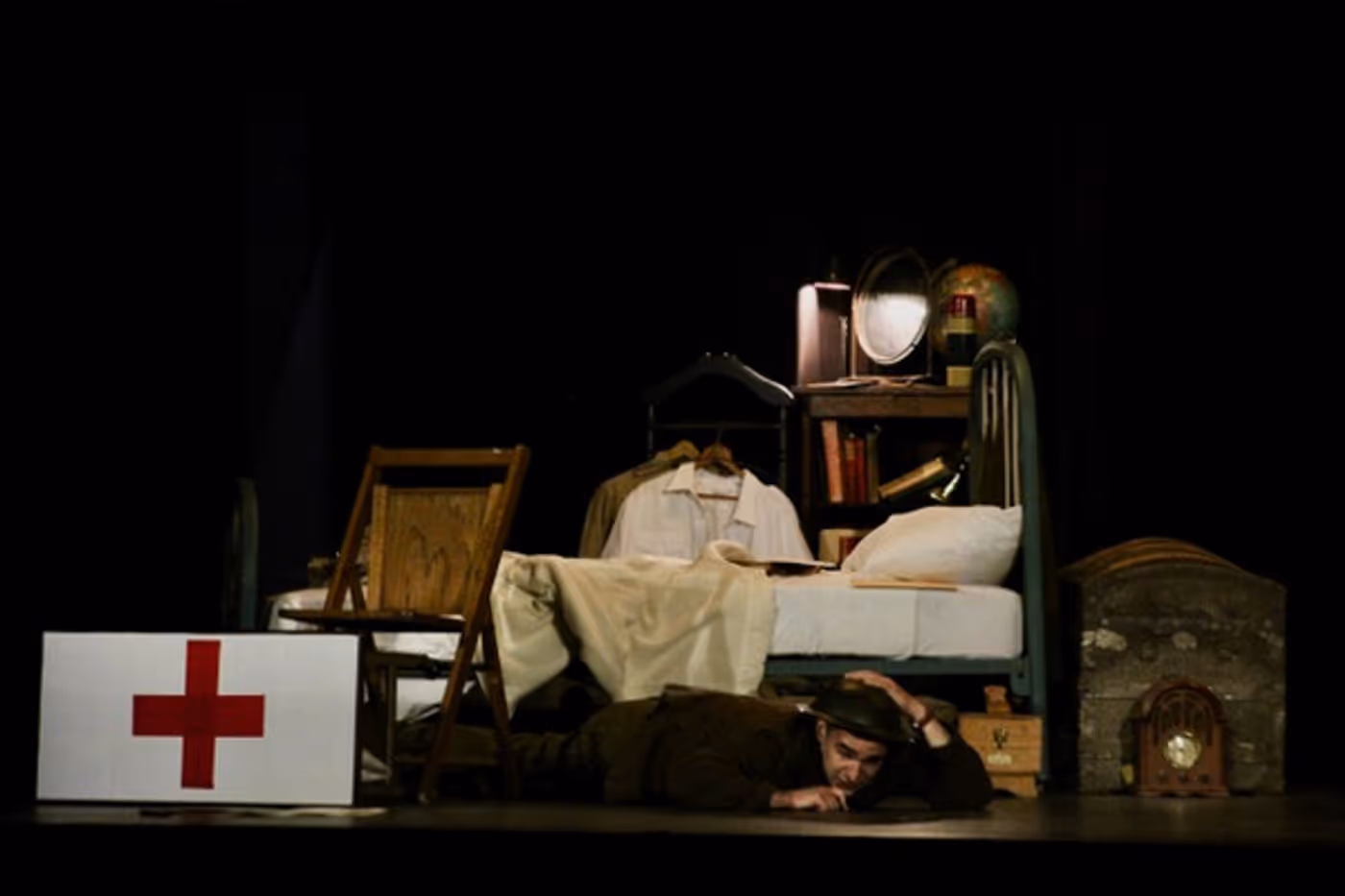 Photos: Ken Ludwig's DEAR JACK, DEAR LOUISE At The Avalon Theatre  Image