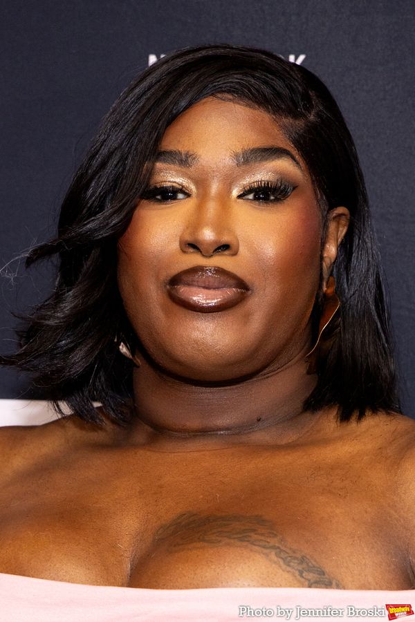 B. Noel Thomas Photo