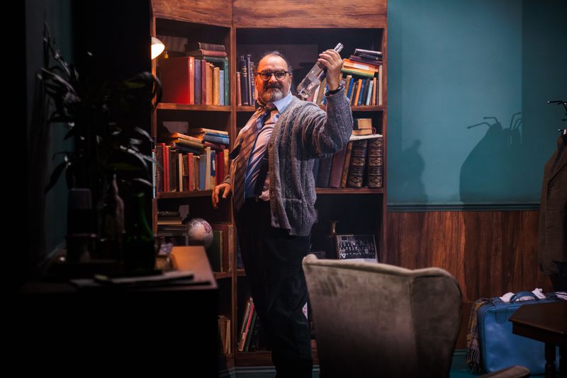 Photos: Madelyn Smedley And Julius D’Silva Star In EDUCATING RITA At Reading Rep Theatre — photo 15 of 15