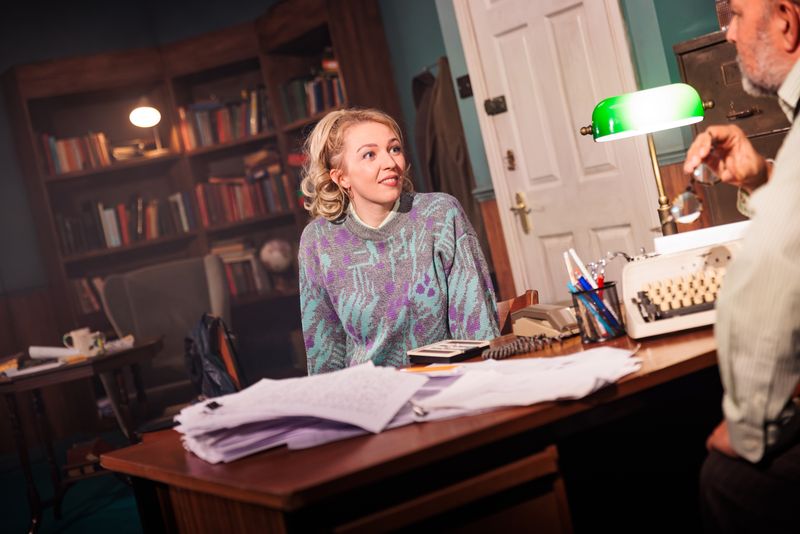Photos: Madelyn Smedley And Julius D’Silva Star In EDUCATING RITA At Reading Rep Theatre — photo 3 of 15