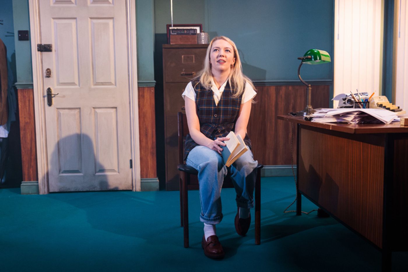 Photos: Madelyn Smedley And Julius D’Silva Star In EDUCATING RITA At Reading Rep Theatre  Image