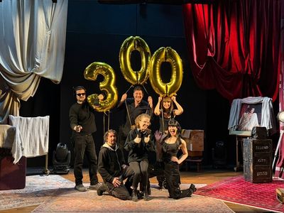 Jamie Allan’s Amaze celebrates 300th performance Photo