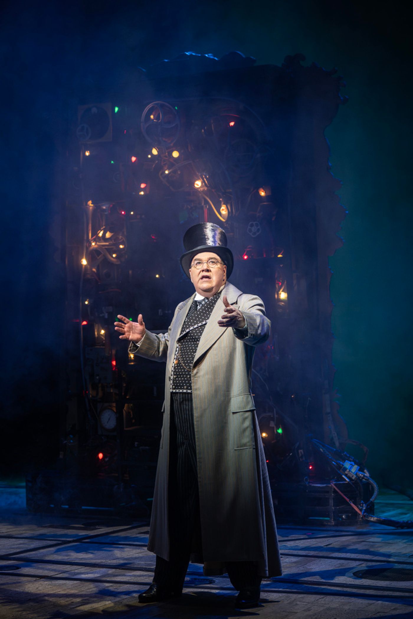 Photos: Keri René Fuller, Emma Flynn, and the New Cast of WICKED on Broadway  Image