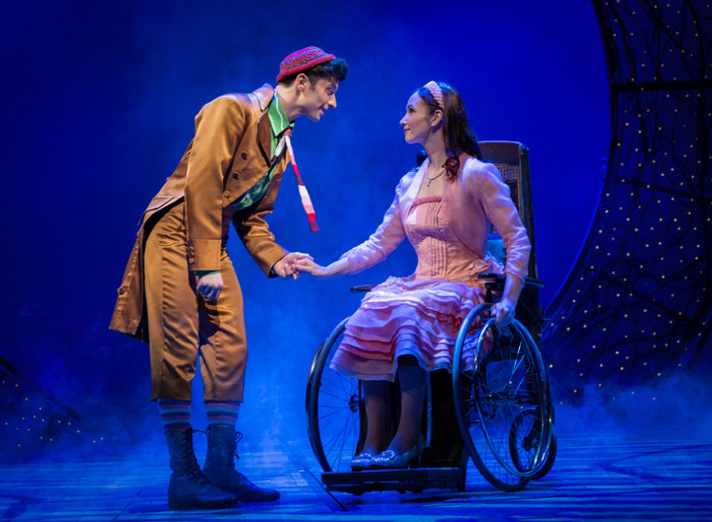 Photos: Keri René Fuller, Emma Flynn, and the New Cast of WICKED on Broadway  Image