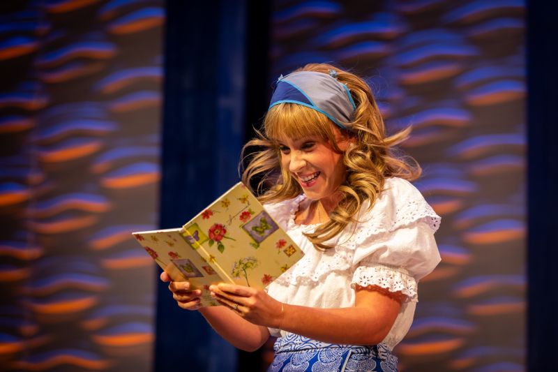 Review: MAMMA MIA! at Theatre Memphis Image
