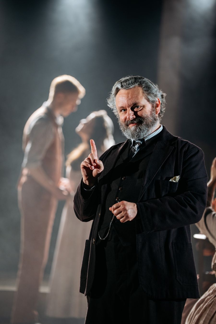 Photos: First Look At Michael Sheen and More in OUR TOWN at Rose Theatre Image