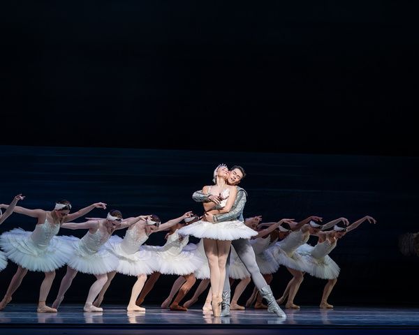 Nashville Ballet: Swan Lake   Photo Credit: Sarah Hartsell Photography Photo
