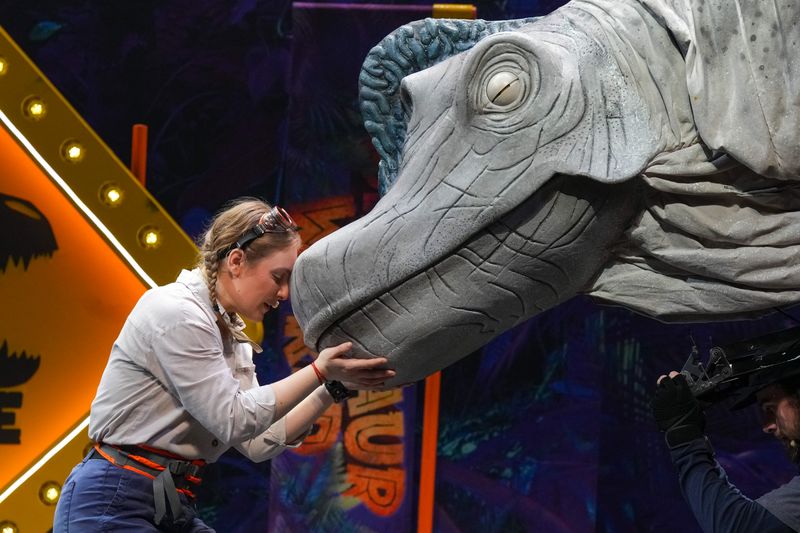 Photos: DINOSAUR WORLD LIVE! Opens at Children's Theatre Company — photo 1 of 11