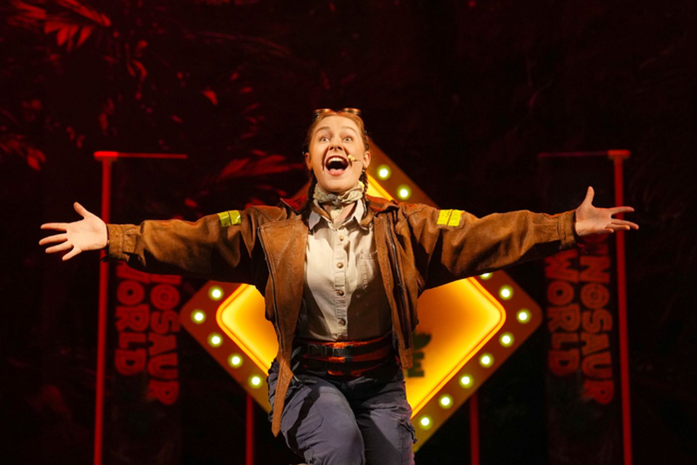 Photos: DINOSAUR WORLD LIVE! Opens at Children's Theatre Company  Image