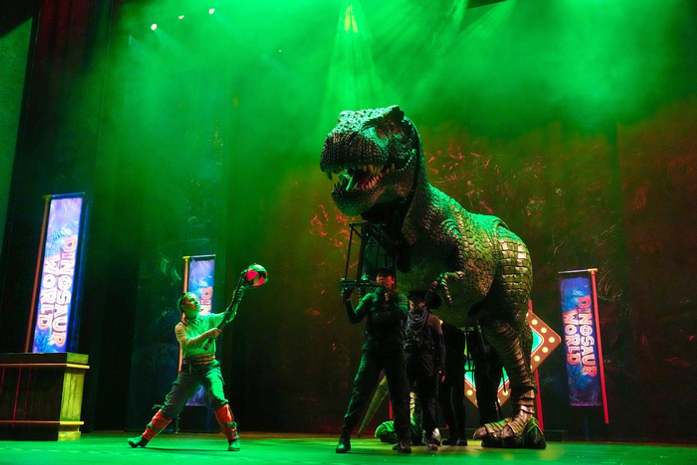 Photos: DINOSAUR WORLD LIVE! Opens at Children's Theatre Company  Image