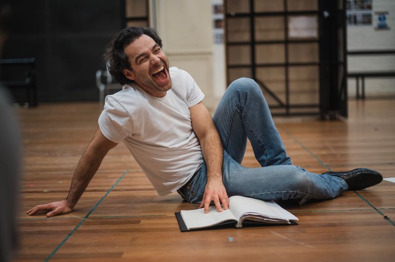 Photos: LES LIAISONS DANGEREUSES in Rehearsal at the National Theatre — photo 1 of 18