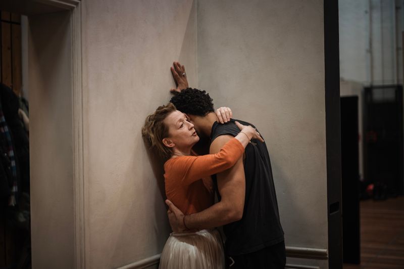 Photos: LES LIAISONS DANGEREUSES in Rehearsal at the National Theatre — photo 10 of 18