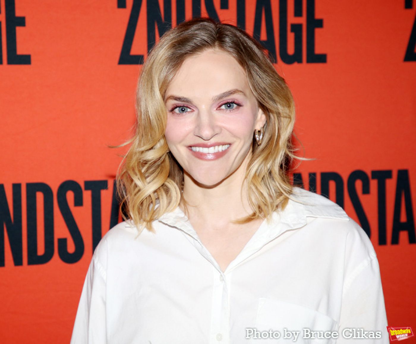 Photos: Lauren Patten, Madeline Brewer and More From BECKY SHAW Meet the Press  Image