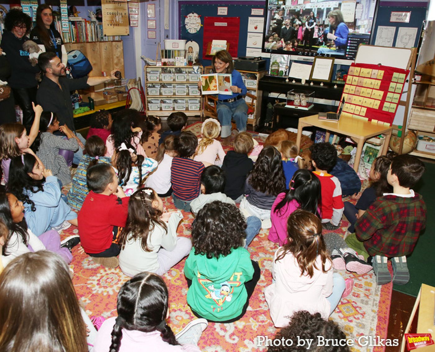 Photos: Tony Award-Winner Victoria Clark Visits P.S. 212 For Read Across America Day  Image