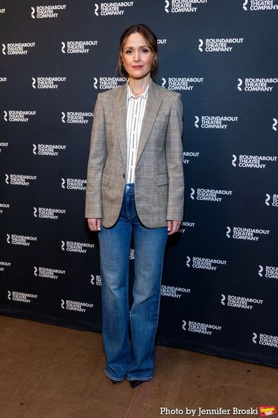 Rose Byrne Photo