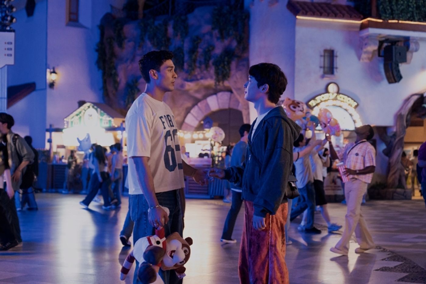 Video/Photos: Lana Condor Returns in First Look at XO, KITTY Season 3  Image