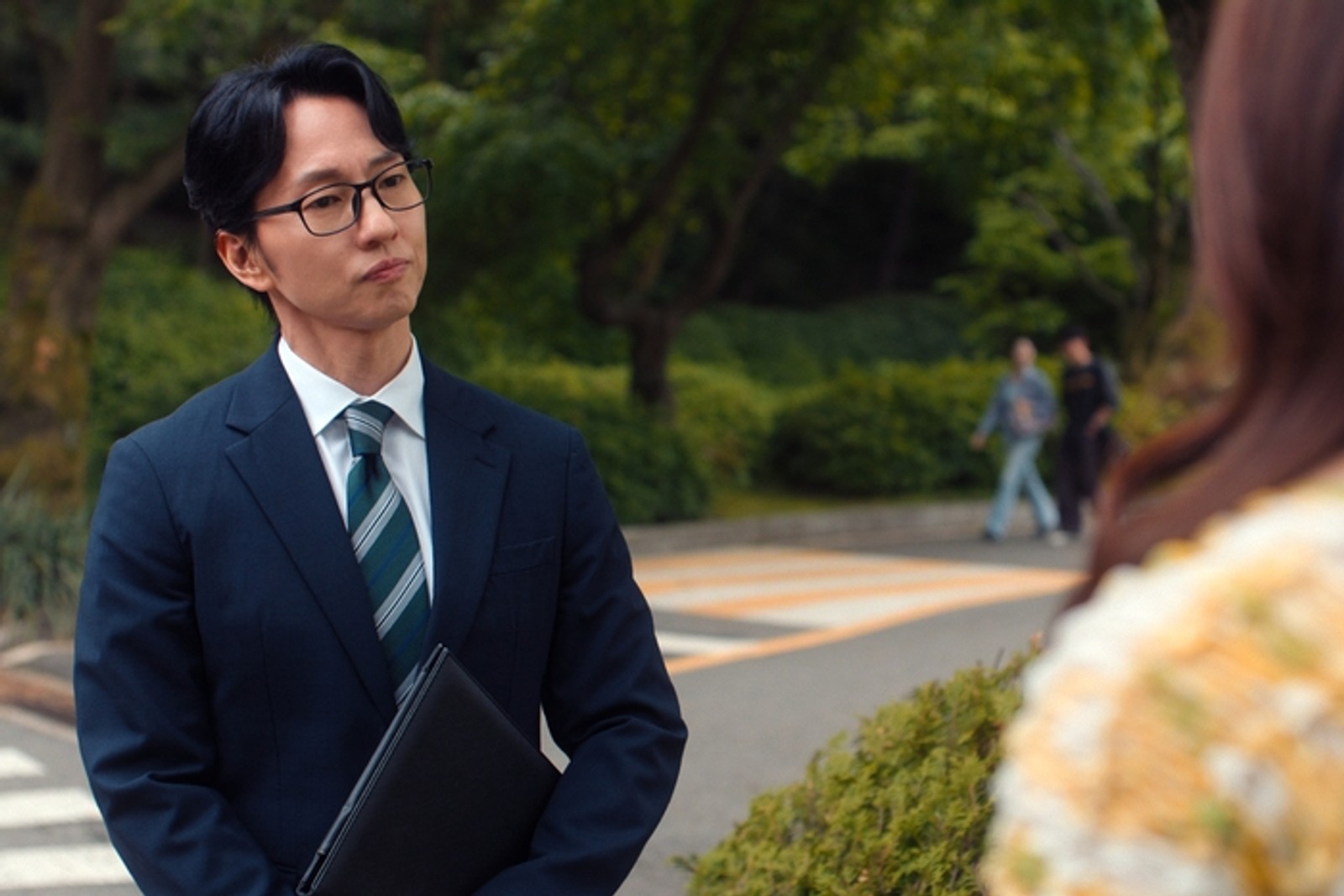 Video/Photos: Lana Condor Returns in First Look at XO, KITTY Season 3 Image