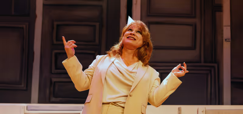 Review: EVERYBODY at Kansas City Actors Theatre Image