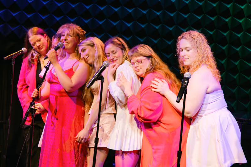 Review: COMEDIANS EARNESTLY SINGING MUSICAL THEATRE Is Still Going Strong Image