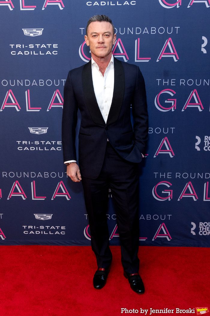 Photos: Roundabout Theatre Company Honors Jean Smart at 2026 Gala — photo 55 of 102