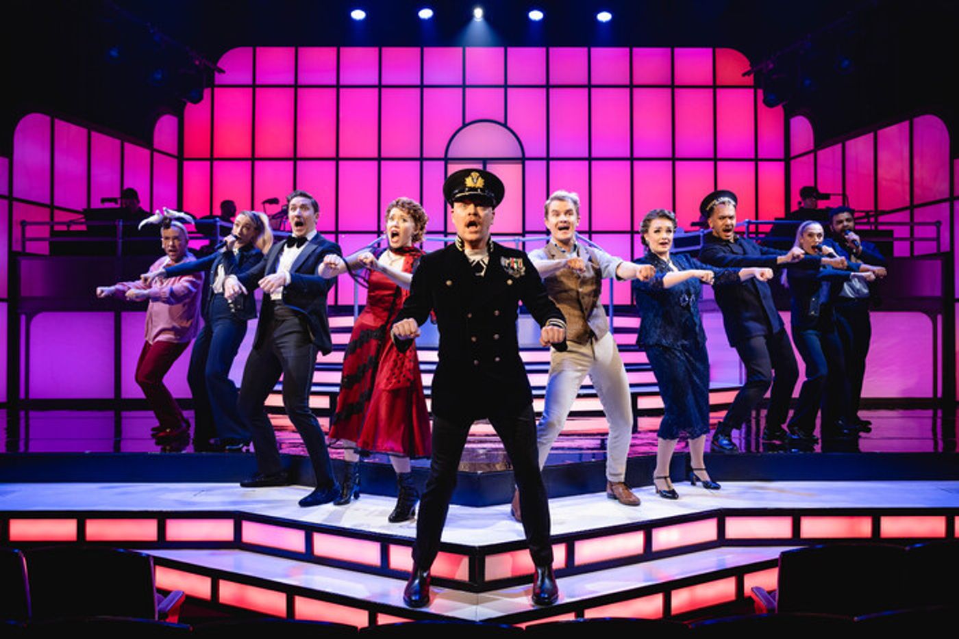 Photos: First Look at Tom Allen in TITANIQUE at London's Criterion Theatre  Image