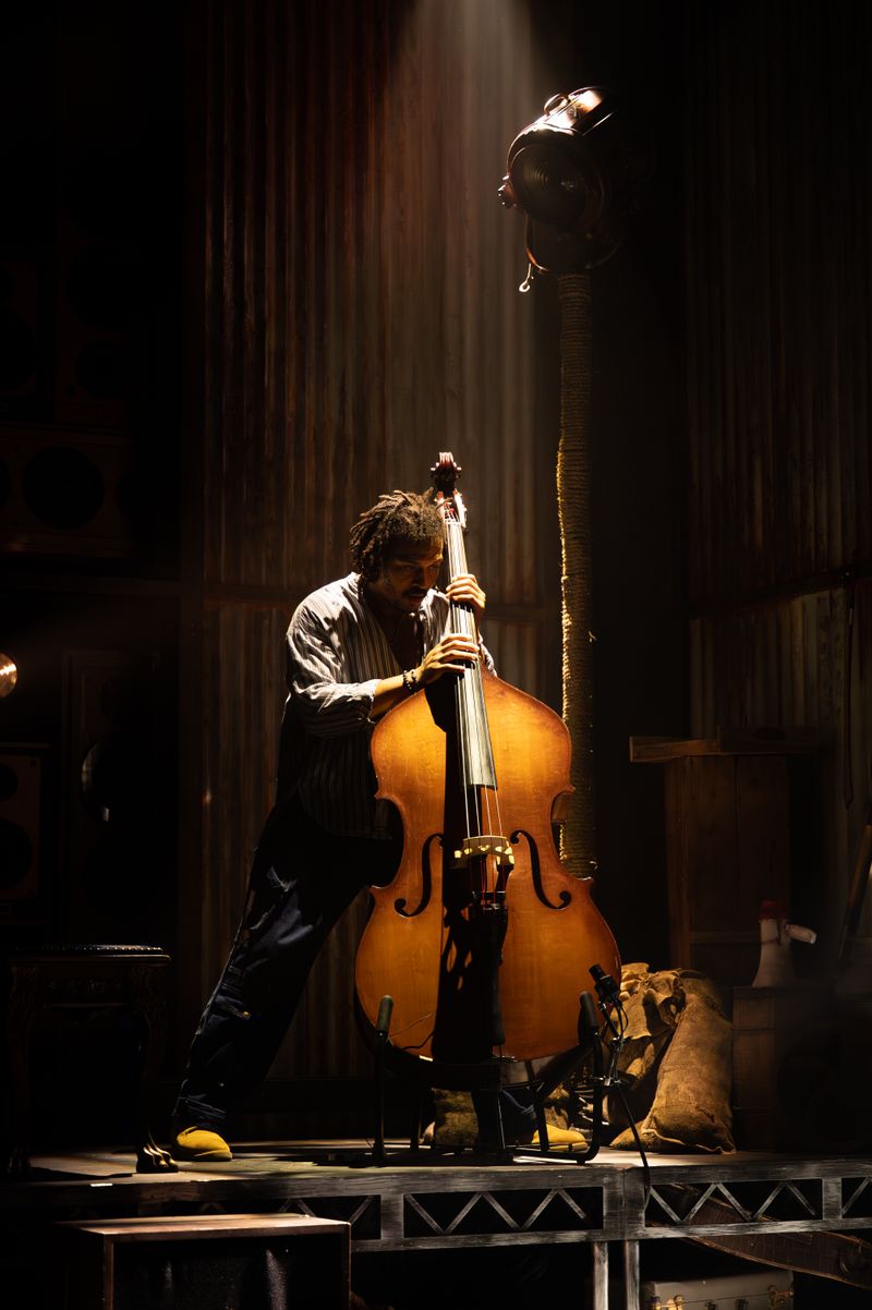 Photos: New Look At MEXODUS At The Daryl Roth Theatre — photo 7 of 9
