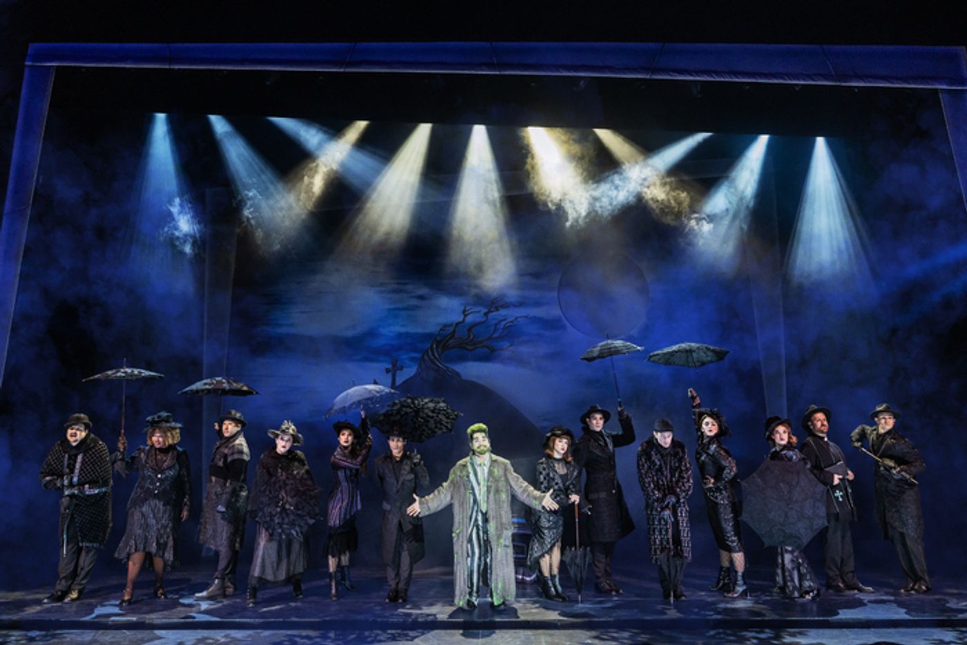 Photos: First Look at the North American Tour of BEETLEJUICE  Image