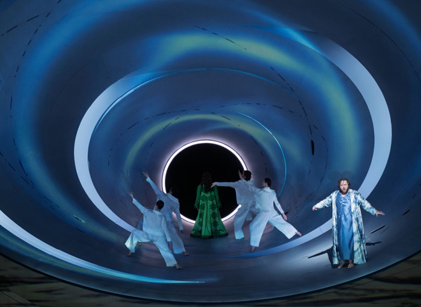 Reviews/Photos: First Look at Wagner's TRISTAN UND ISOLDE at the Metropolitan Opera  Image